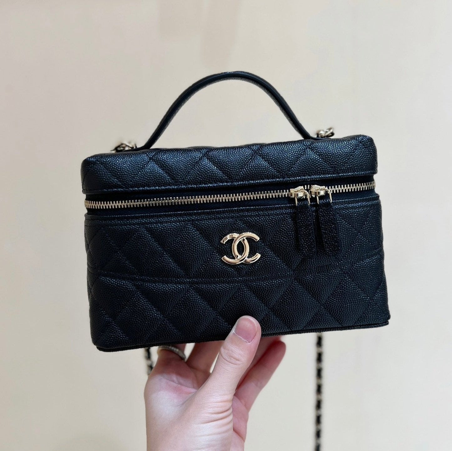 CHANEL 25C Vanity 19cm Top Handle Black Grained Calfskin
