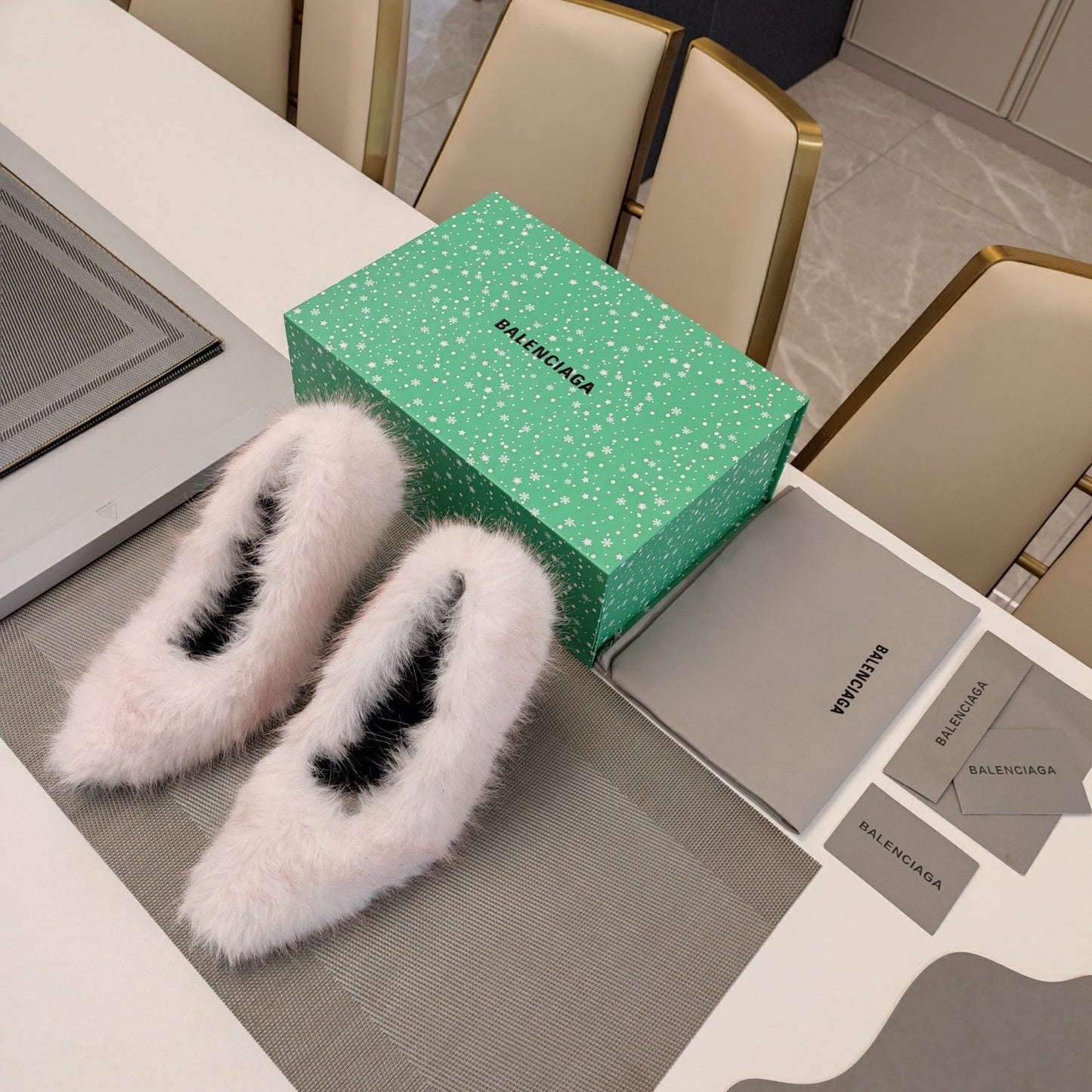 Balanciaga FURRY PUMPS 90MM IN HEAVEN PINK FOX FUR