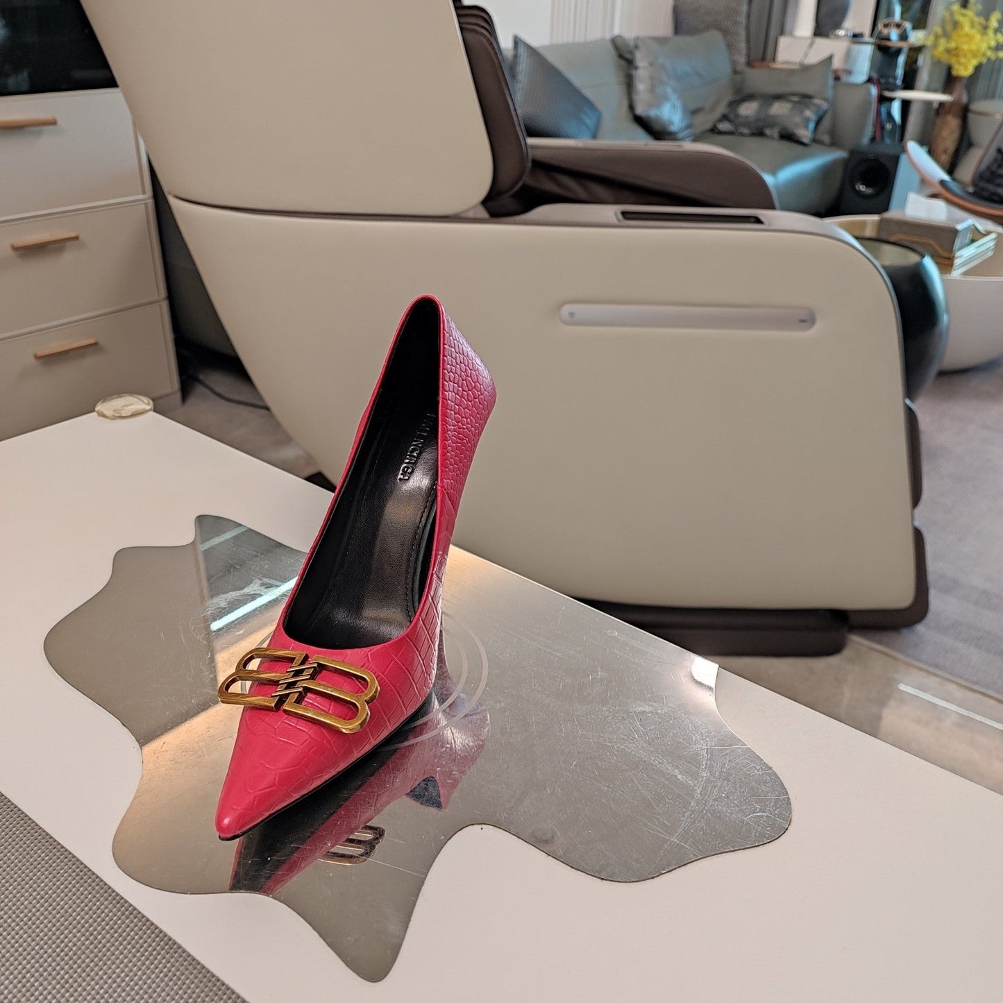 Balanciaga POINTED BB GOLD BUCKLE HIGH PUMPS IN RED CROCODILE PATTERN CALFSKIN