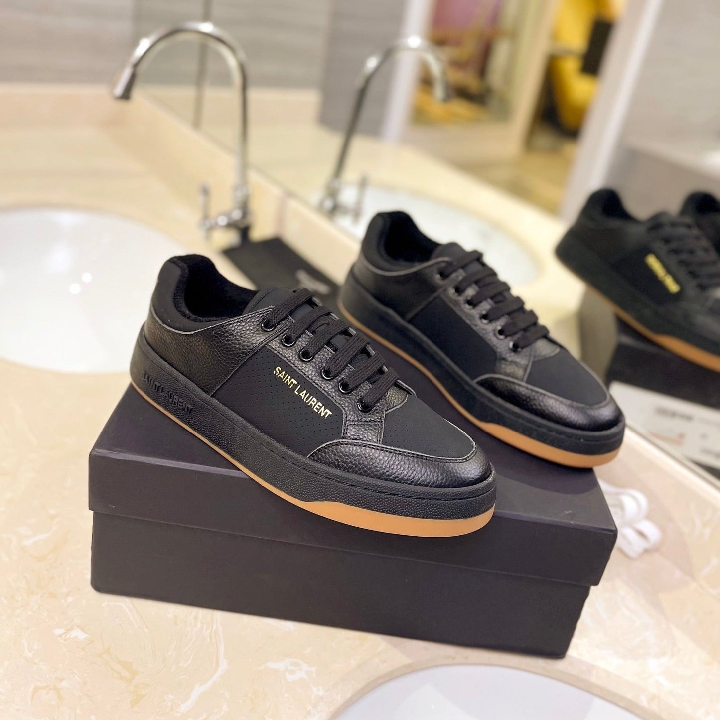 Saint Laurent SL SL/61 SNEAKERS BLACK CALFSKIN