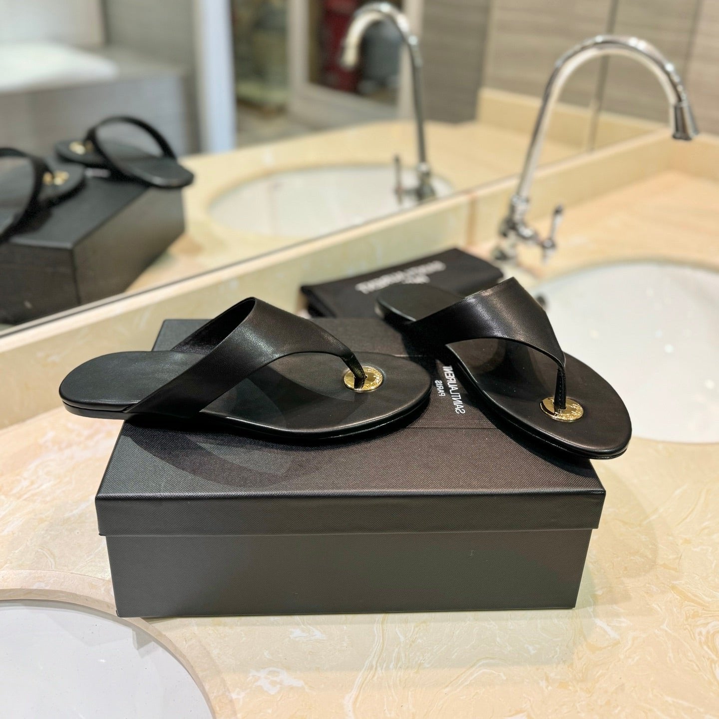 Saint Laurent SL KOUROS THONG SANDALS BLACK CALFSKIN
