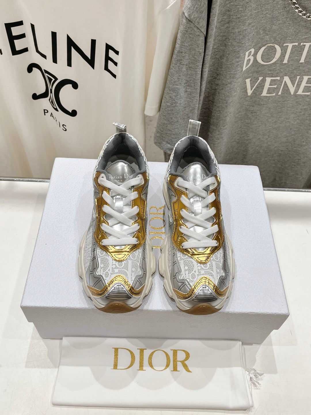 DIOR Vibe Sneaker White Mix Grey Gold Polyester Mesh Fabric And Cowhide