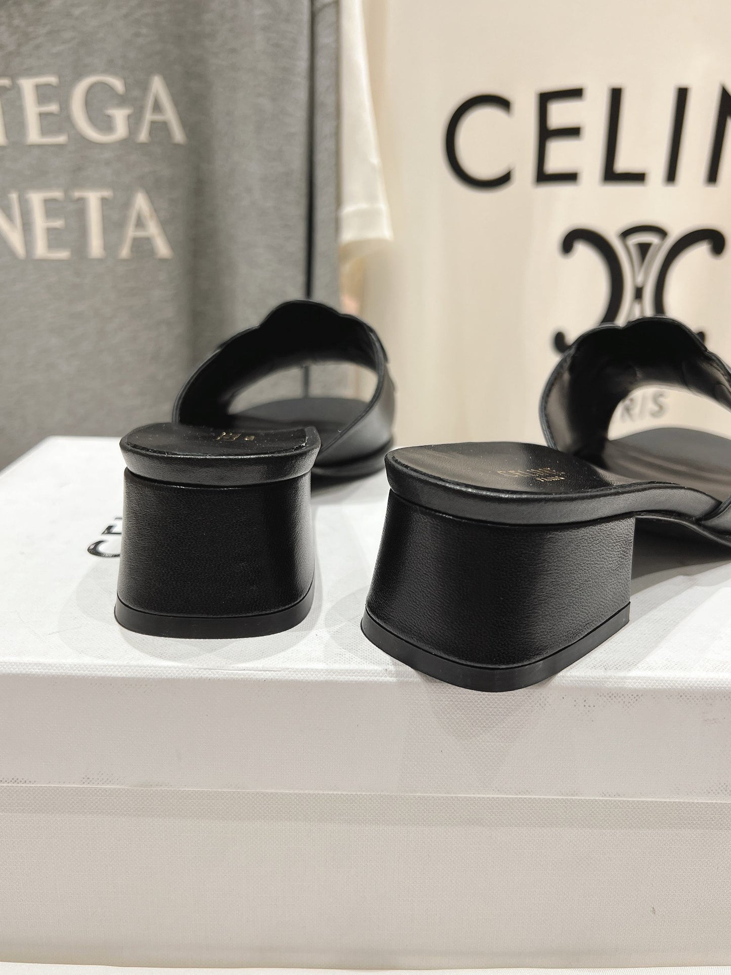 Celine CELINE 25C CLEMENCE MULE BLACK SHEEPSKIN 236751