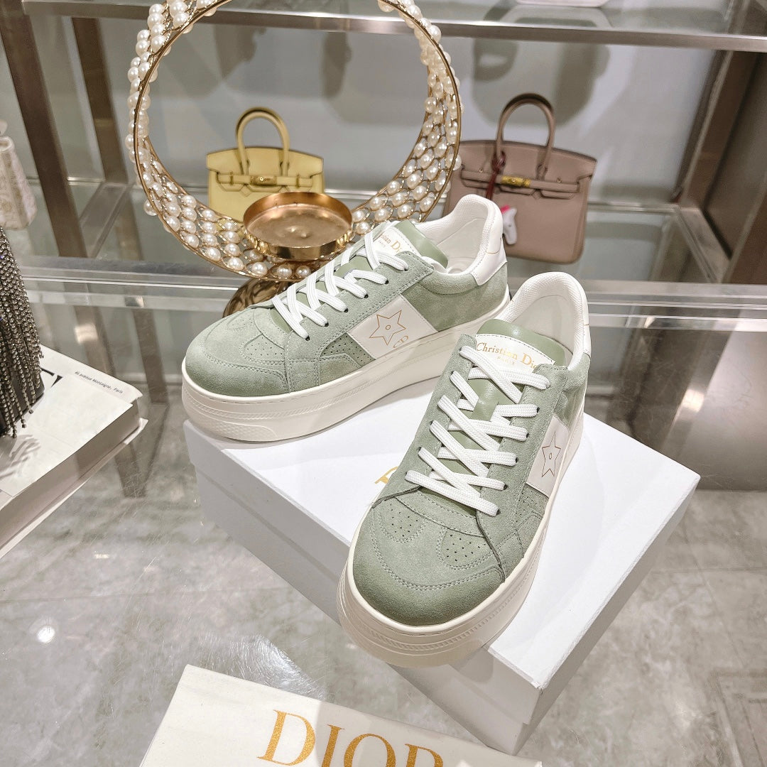 DIOR star sneaker white calfskin light green suede