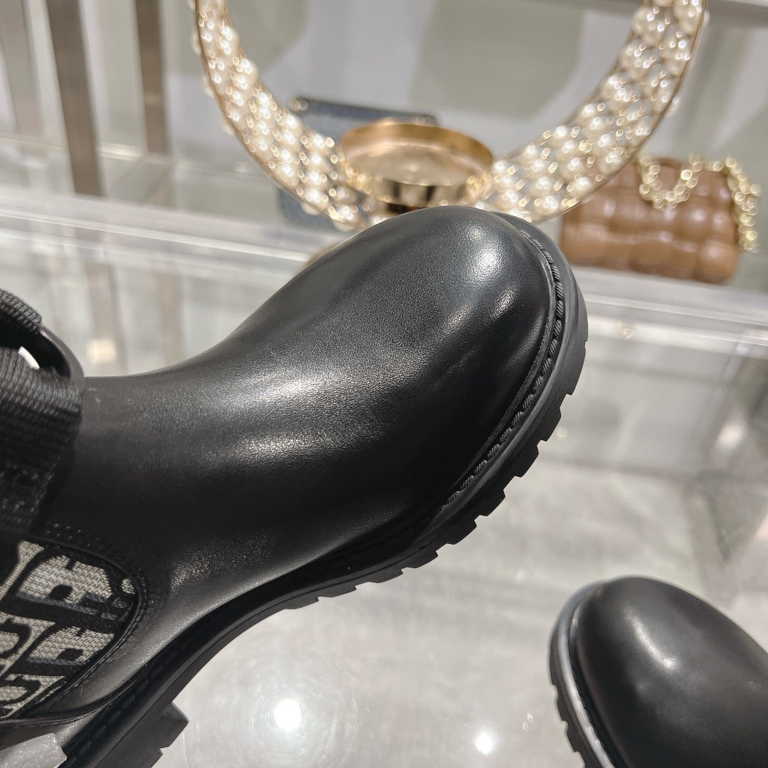 DIOR D-Major Boot Black Mix White Calfskin And Oblique Jacquard Fabric