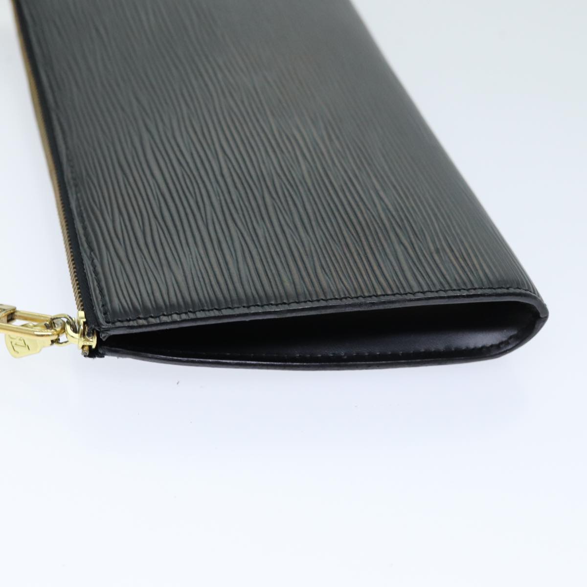 LOUIS VUITTON Epi Pochette Accessoires Pouch Black M52982 LV ki4515