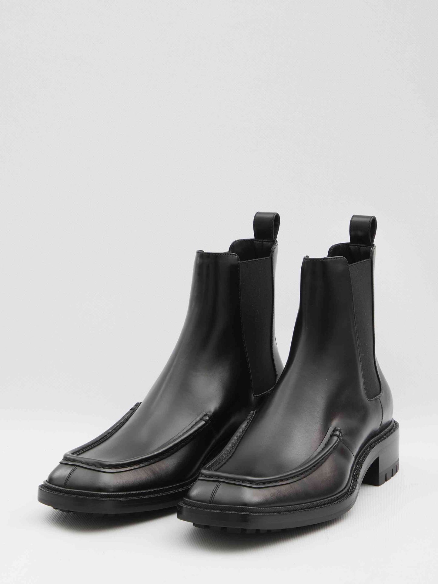 Saint Laurent Men Joe Chelsea Boots