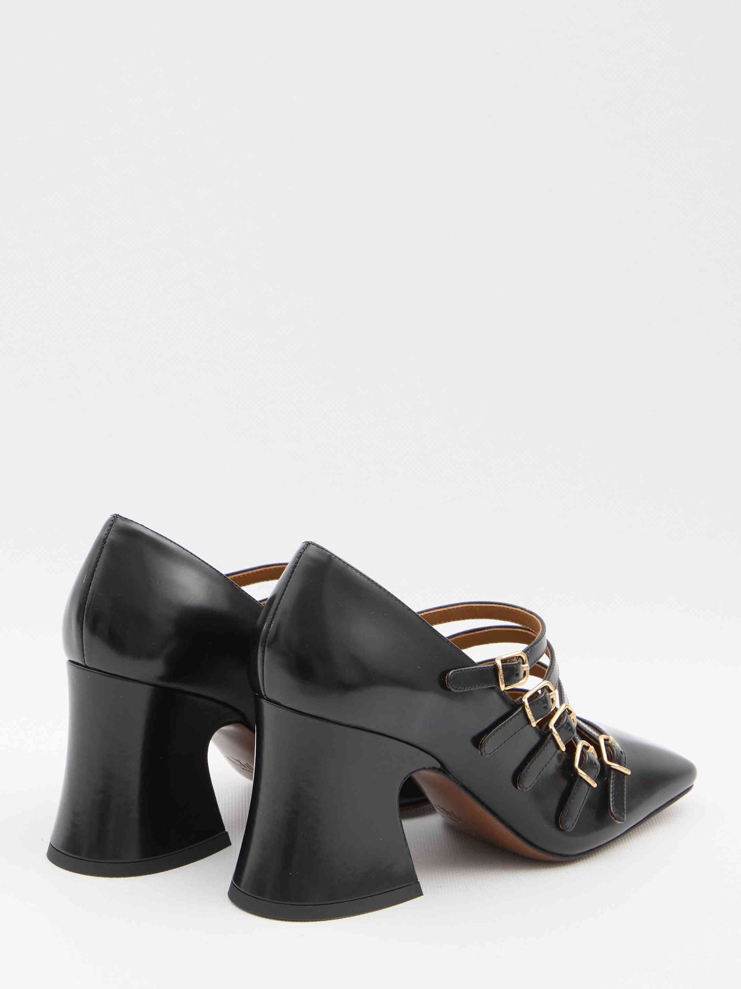 Chloe Women Janis Pumps