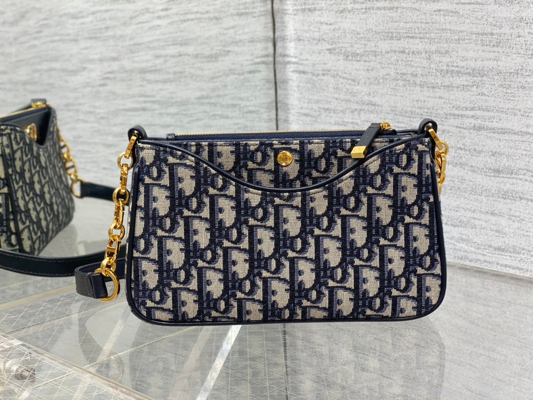 DIOR HOBO AVENUE 21CM BLUE OBLIQUE EMBROIDERY