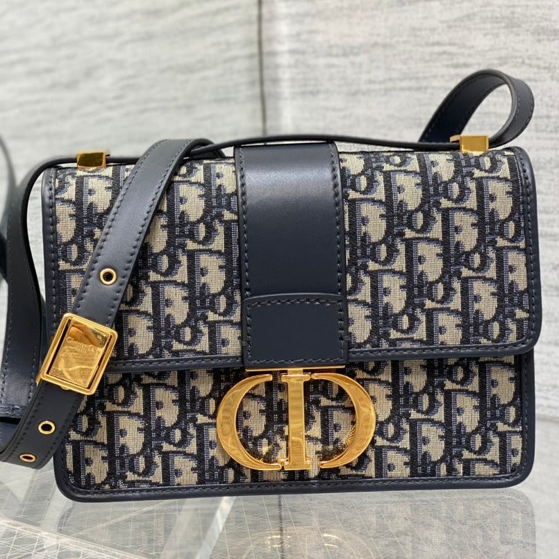 DIOR 30 MONTAIGNE 24CM BLUE OBLIQUE EMBROIDERY