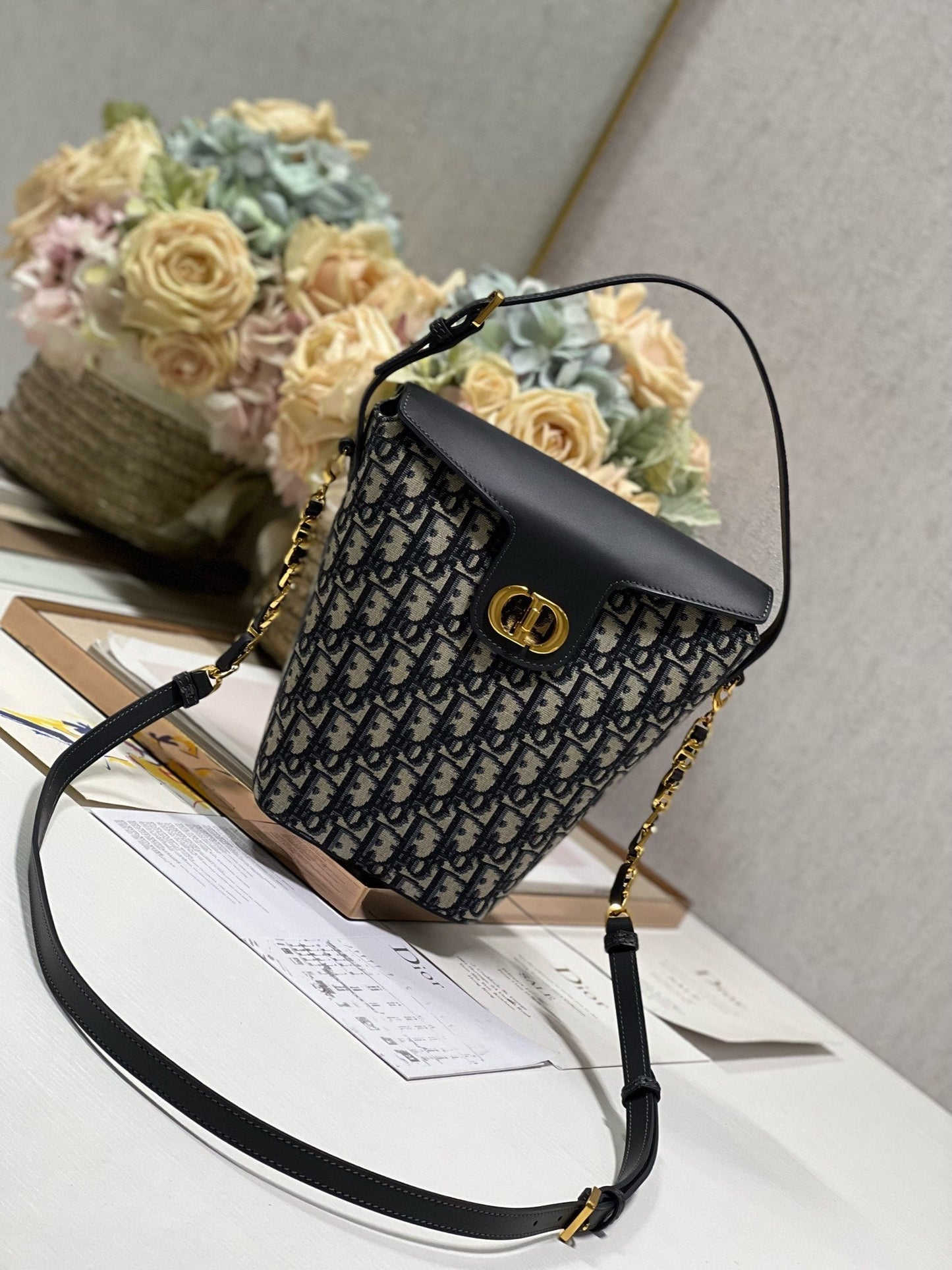 DIOR 30 MONTAIGNE 13 24x24x9.5CM BLUE OBLIQUE EMBROIDERY