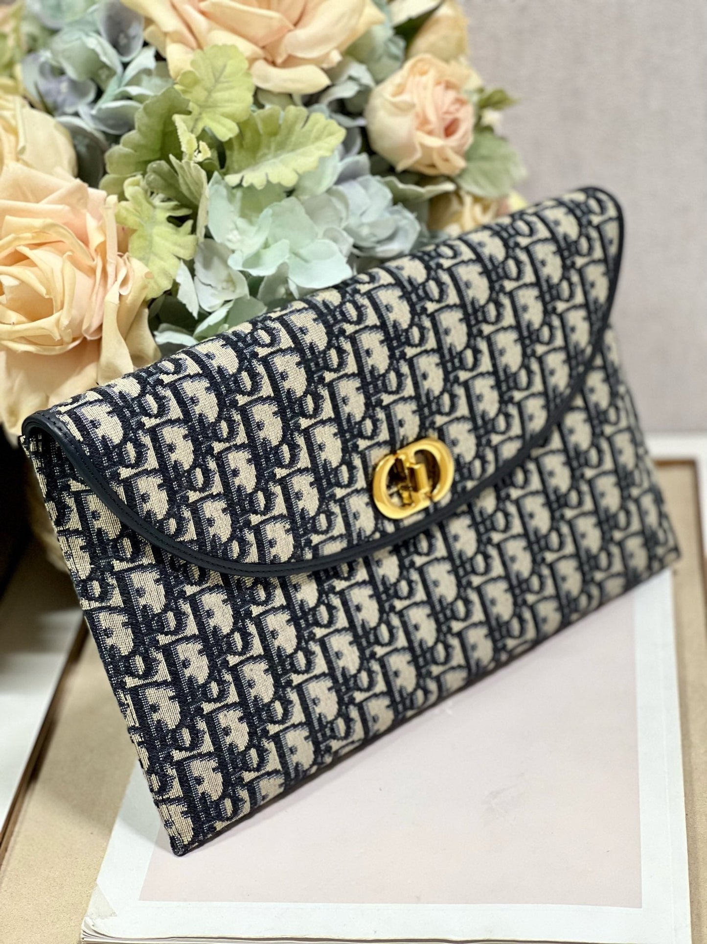DIOR 30 MONTAIGNE 30CM BLUE OBLIQUE EMBROIDERY