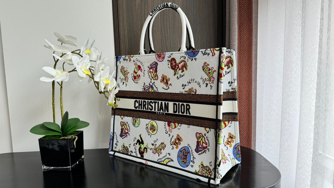 DIOR Large Book Tote 42cm White Multicolor Dragon Zodiac Embroidery