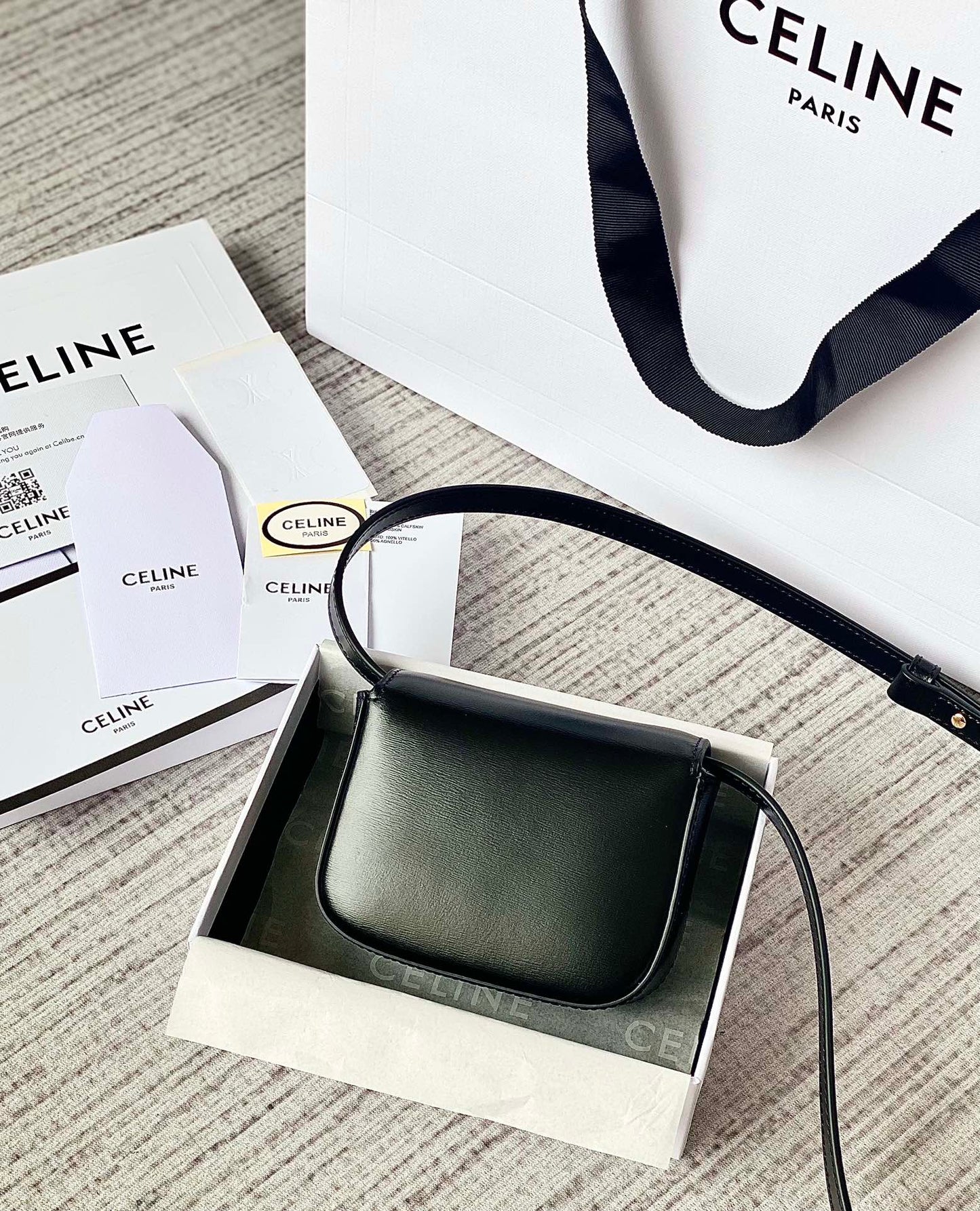 Celine TEEN TRIOMPHE 11CM BLACK CALFSKIN