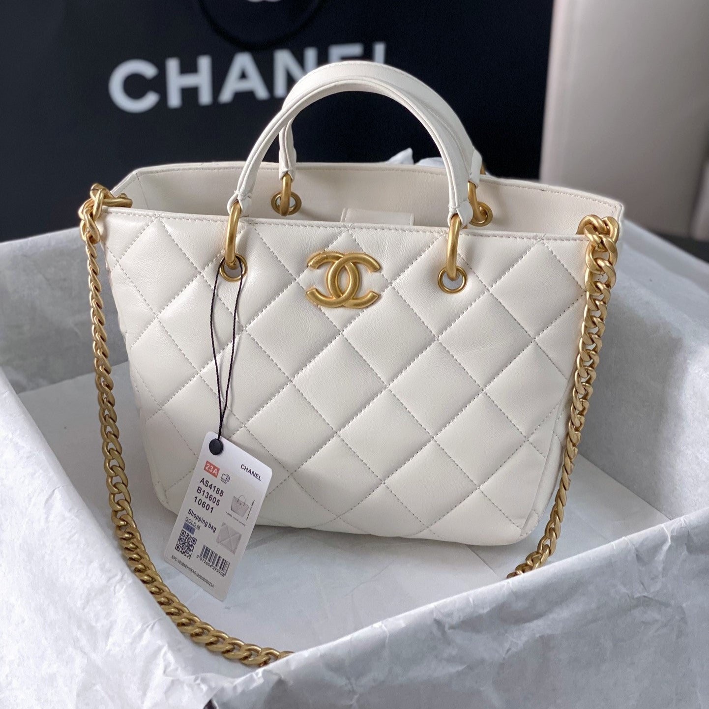 CHANEL 2Way Chain Shoulder Tote Bag White Leather