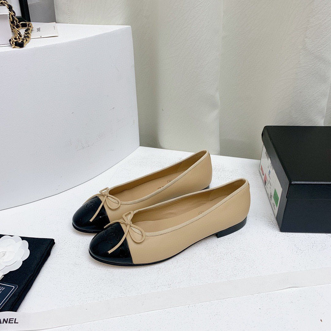 CHANEL ballet flats beige lambskin black patent calfskin