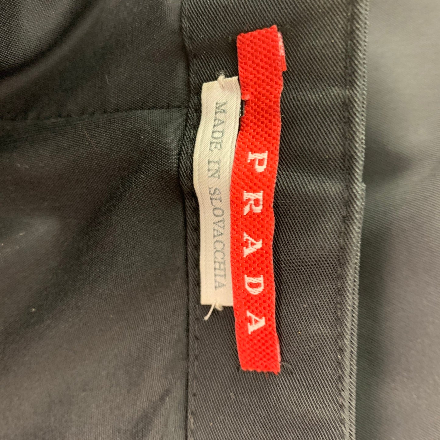 PRADA Size 4 Black Polyester Solid Pencil Skirt