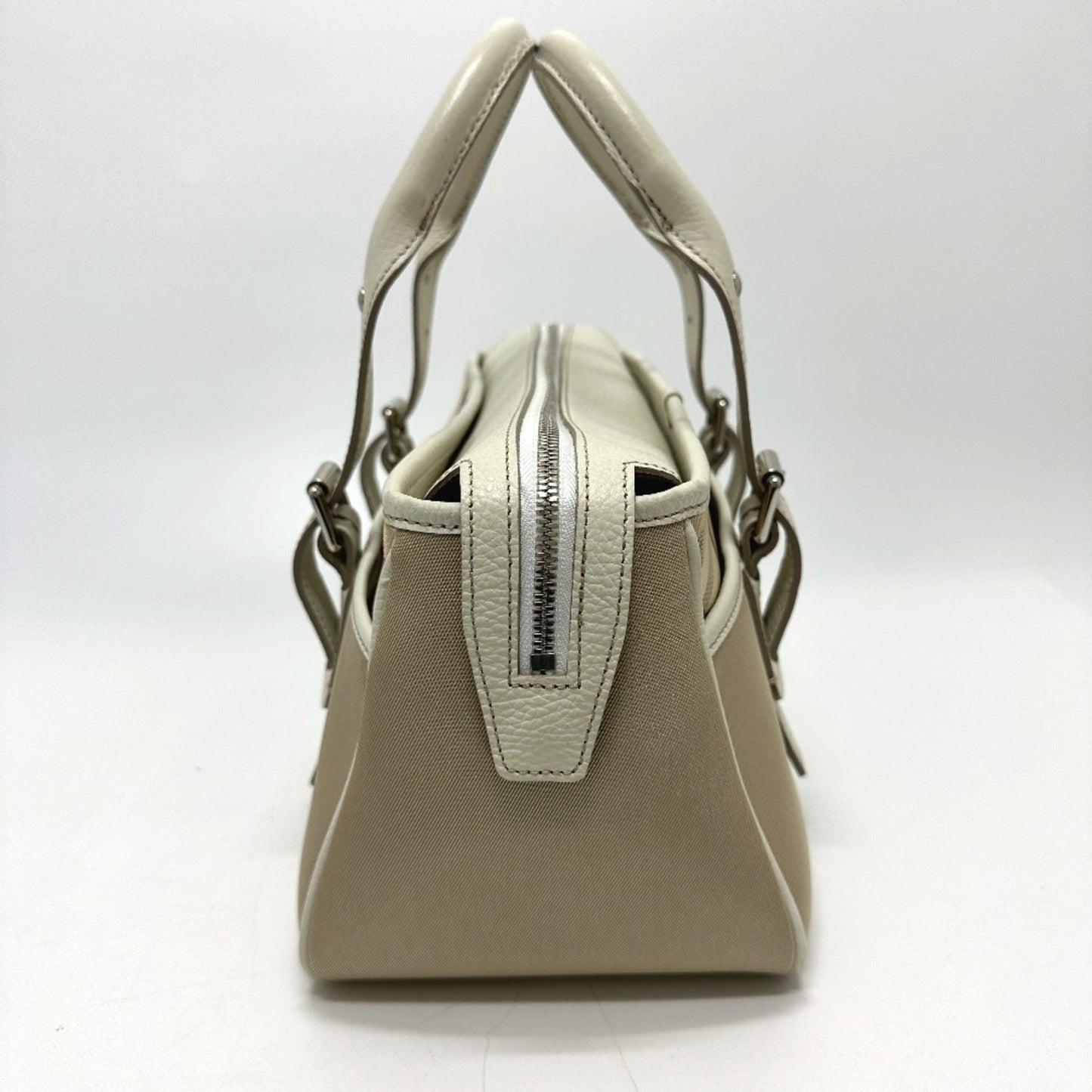 Burberry  Cloth Handbag ()