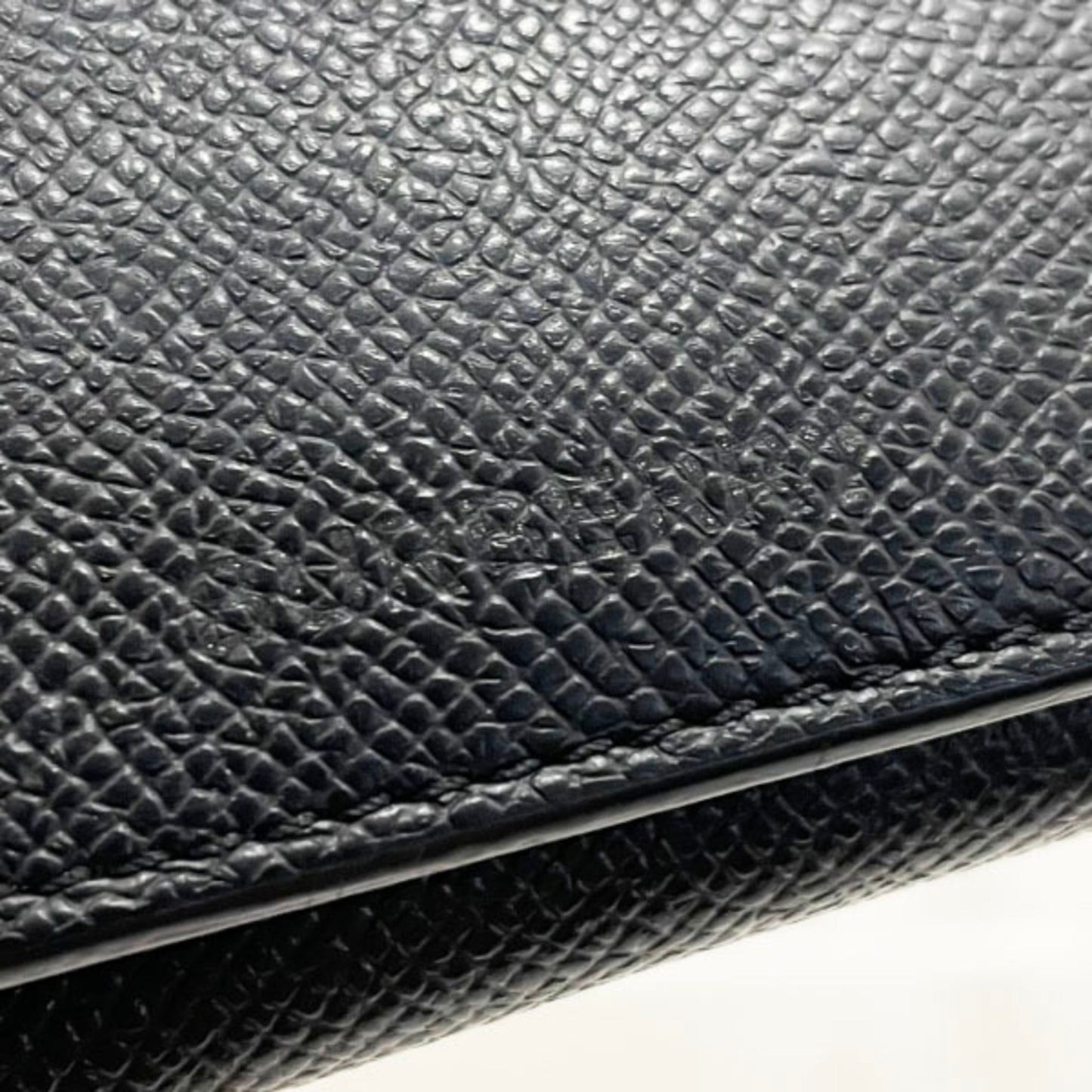Burberry  Leather Wallet (Tri-Fold) ()
