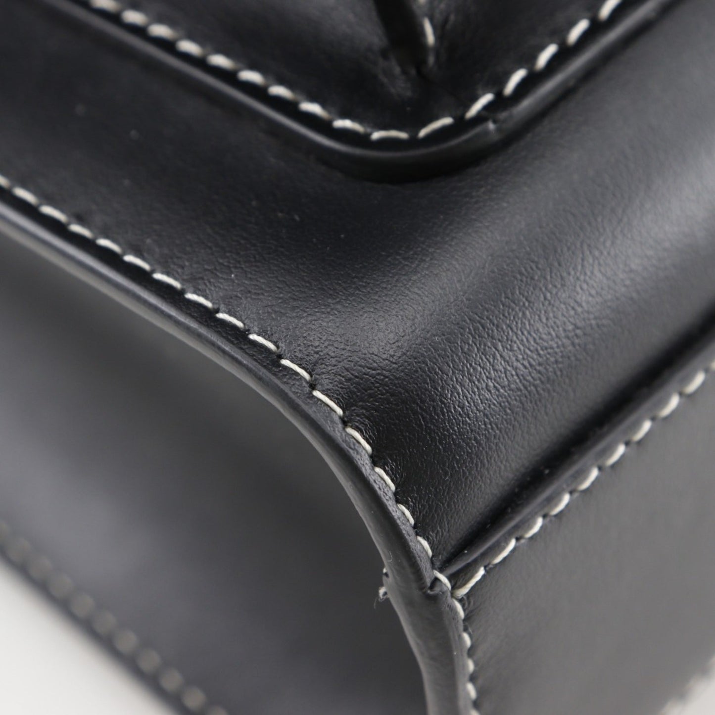 Burberry  Leather Handbag ()