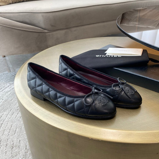 CHANEL ballet flats black quilted lambskin