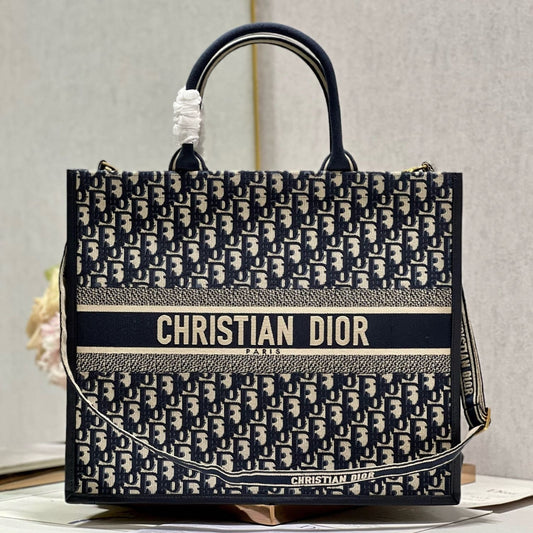 DIOR LARGE BOOK TOTE 42 BLUE OBLIQUE EMBROIDERY