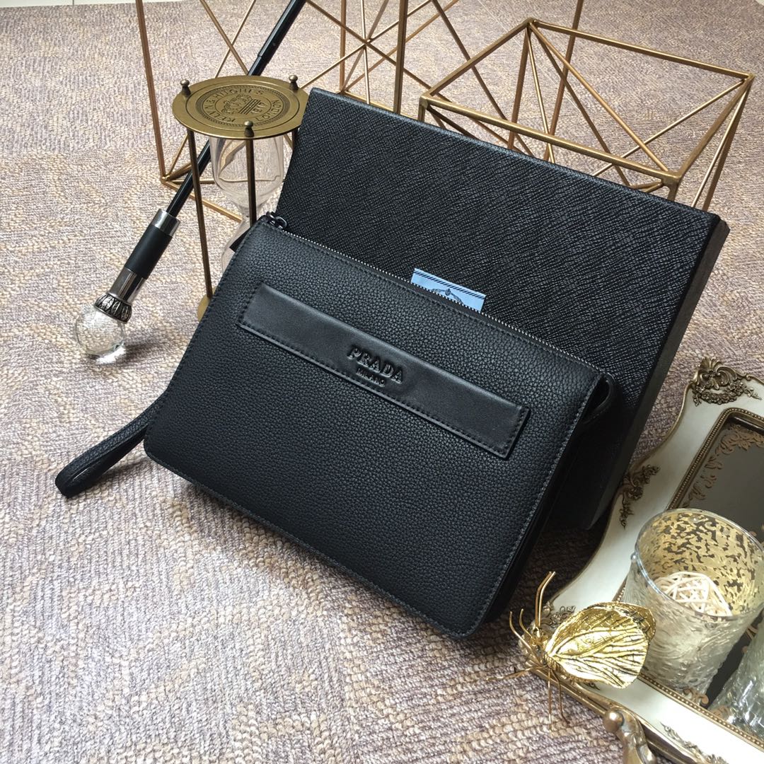 PRADA CLUTCH 26 IN BLACK DEERSKIN EMBOSSED LOGO