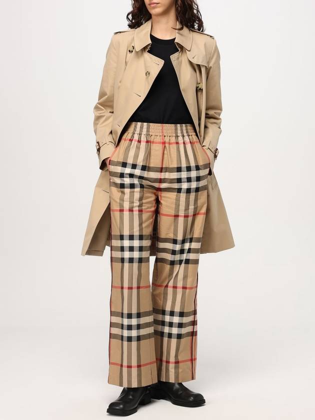 Burberry Chelsea Trench Coat Beige