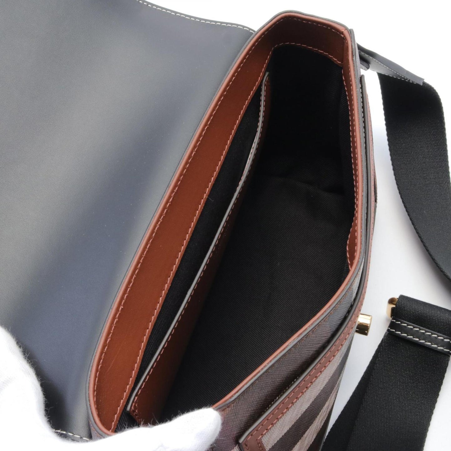 Burberry    Coated Canvas Leather Shoulder Bag ()