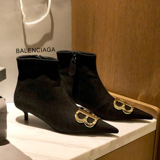Balanciaga POINTED-TOE KITTEN HEEL 45 MM ANKLE BOOTS IN BLACK DENIM