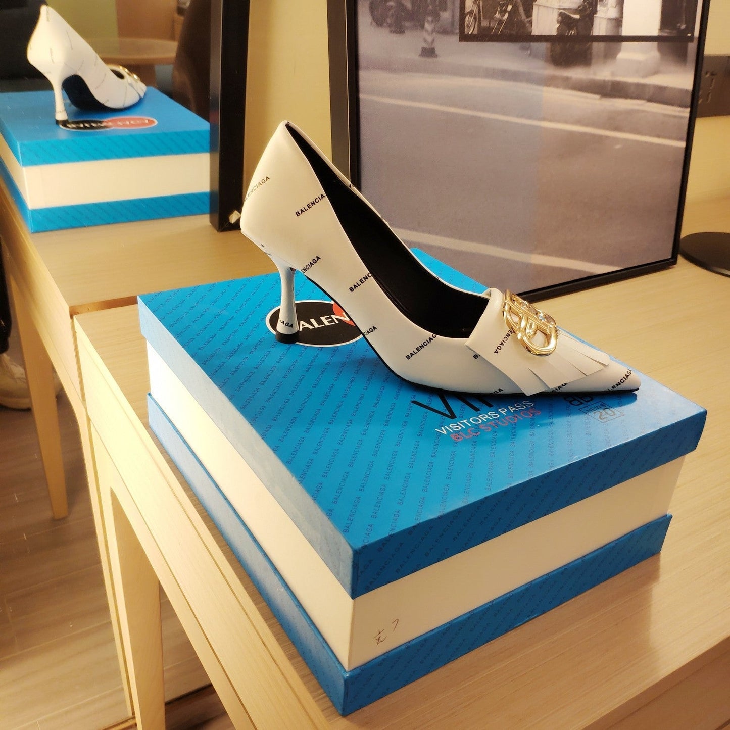 Balanciaga POINTED TOE PUMPS WHITE WITH LOGO PRINT SMOOTH CALFSKIN