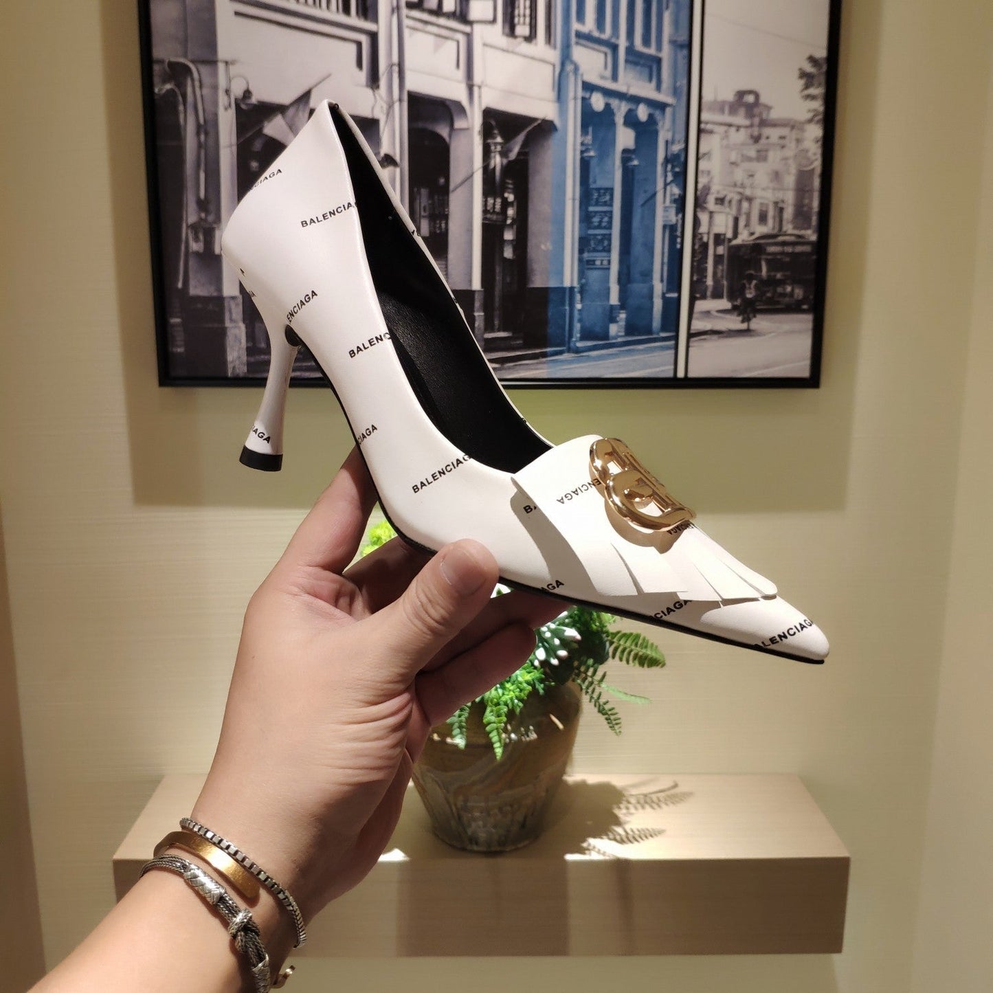 Balanciaga POINTED TOE PUMPS WHITE WITH LOGO PRINT SMOOTH CALFSKIN