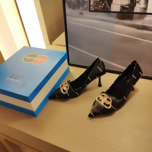 Balanciaga POINTED TOE PUMPS BLACK WITH LOGO PRINT SMOOTH CALFSKIN