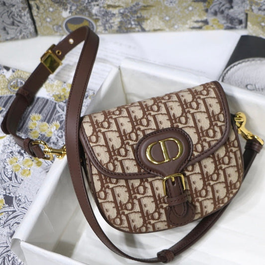 DIOR MEDIUM BOBBY 22CM CHOCOLATE OBLIQUE CANVAS GOLD HARDWARE