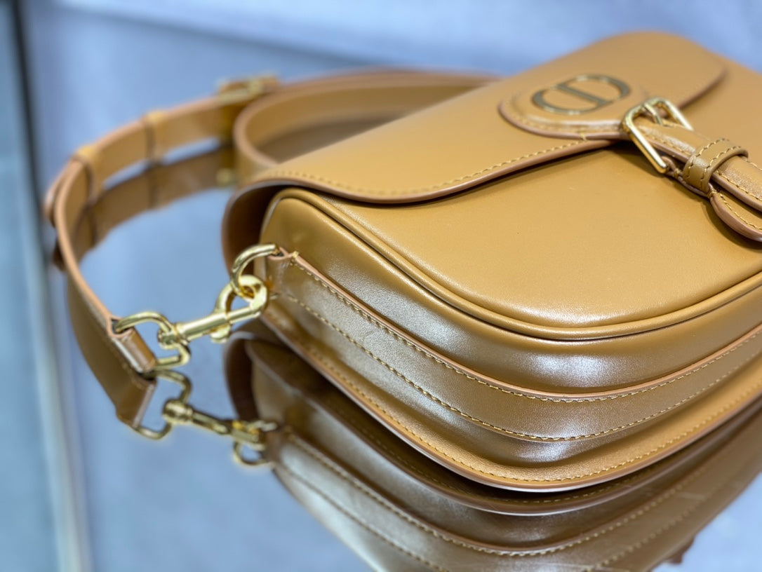DIOR MEDIUM BOBBY 22CM BROWN CALFSKIN GOLD HARDWARE