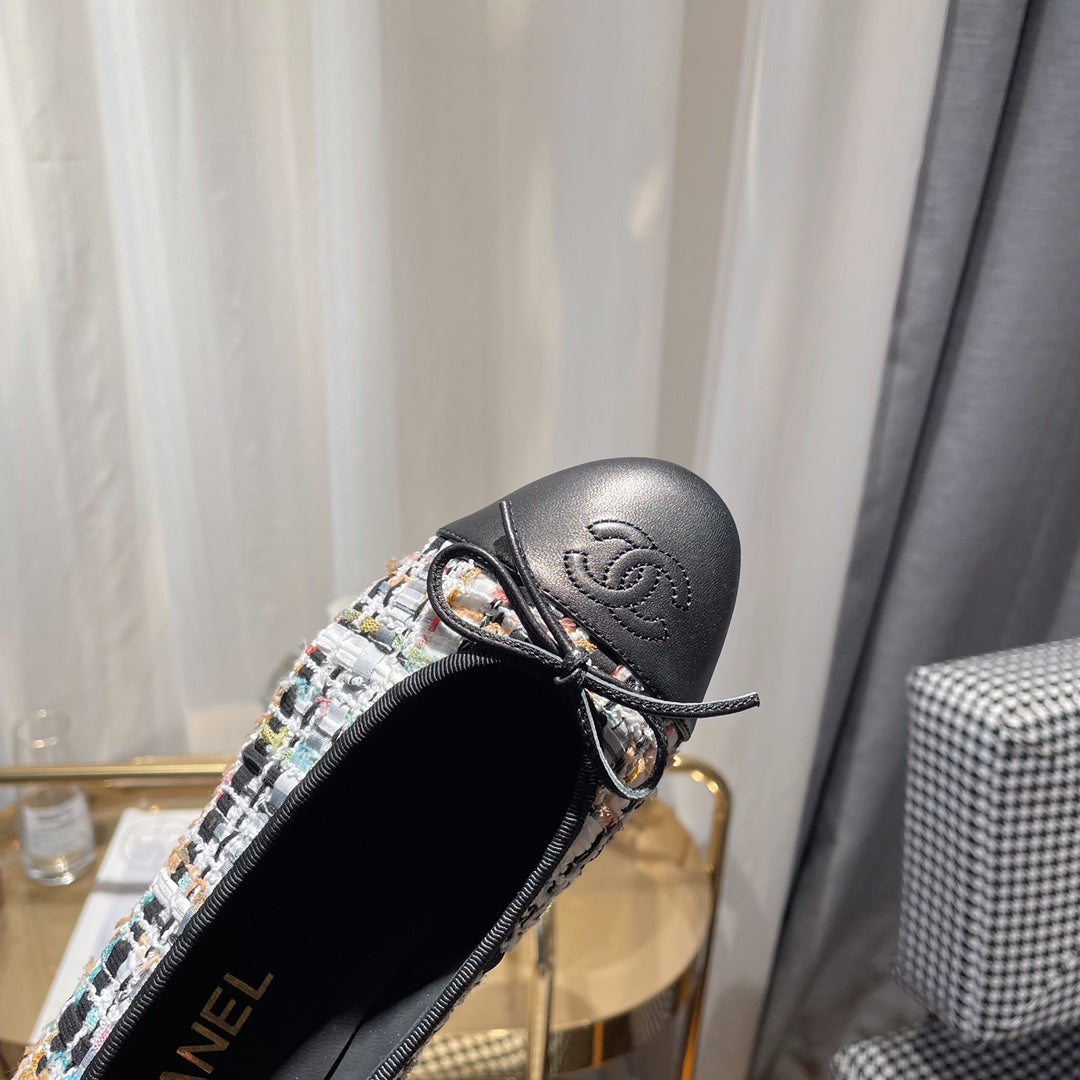 CHANEL ballet flat white black tweed black calfskin