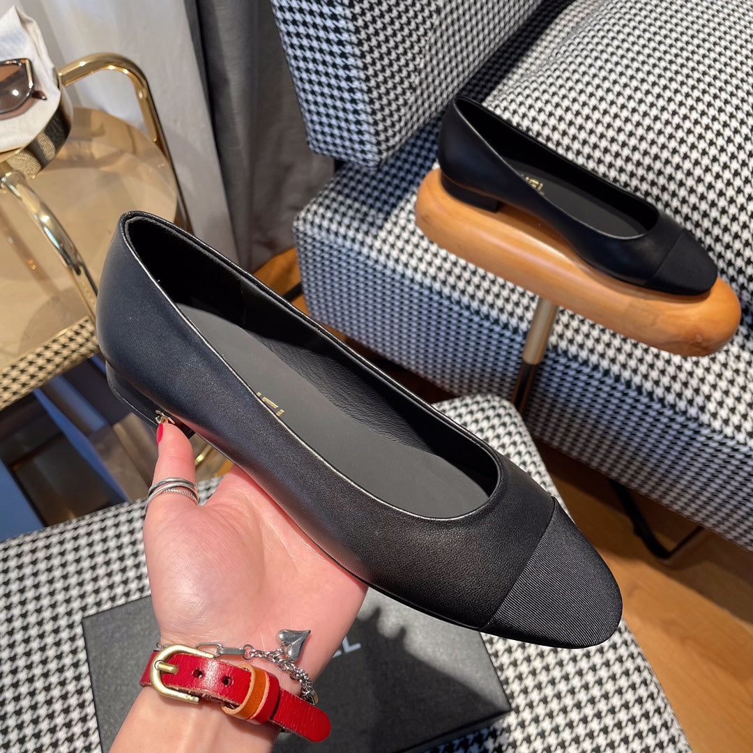 CHANEL Ballet 20MM In Black Lambskin 144350