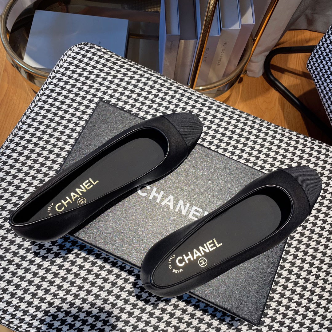 CHANEL Ballet 20MM In Black Lambskin 144350