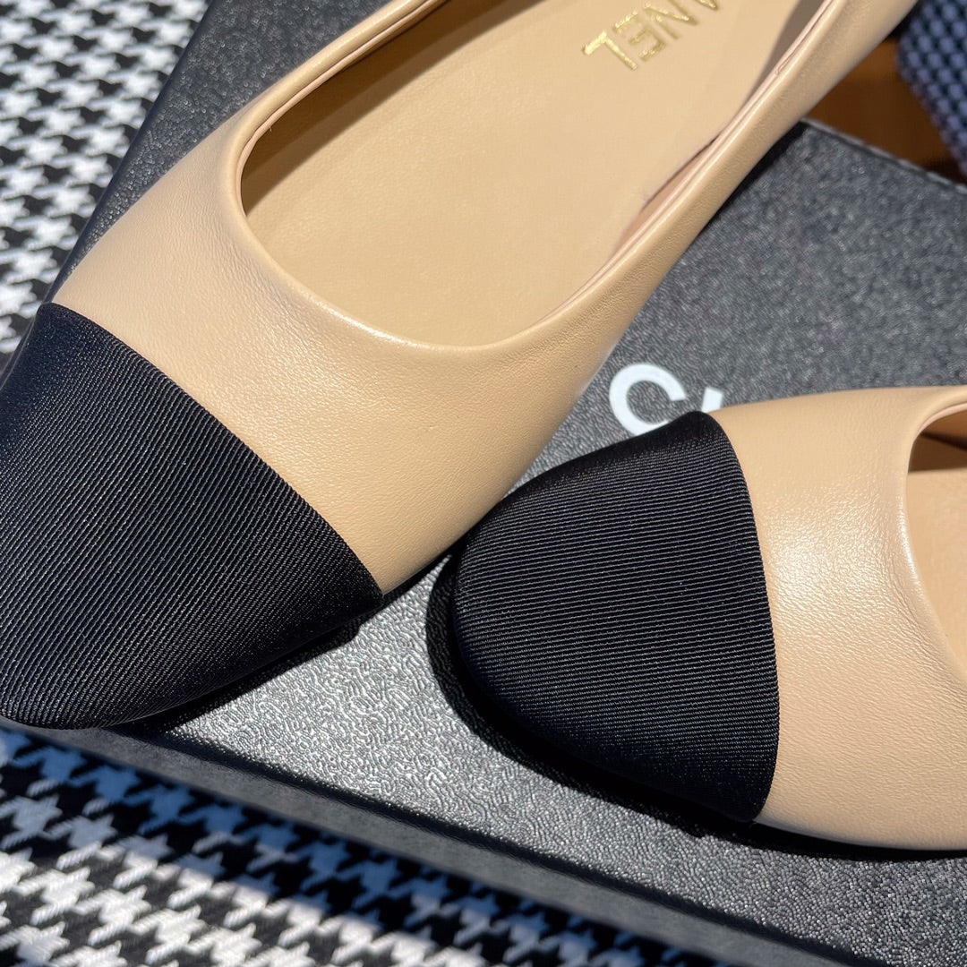 CHANEL Ballet 20MM In Beige Lambskin 144353