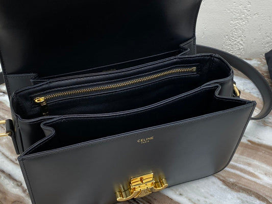 Celine CLASSIQUE TRIOMPHE 22 BLACK CALFSKIN GOLD HARDWARE