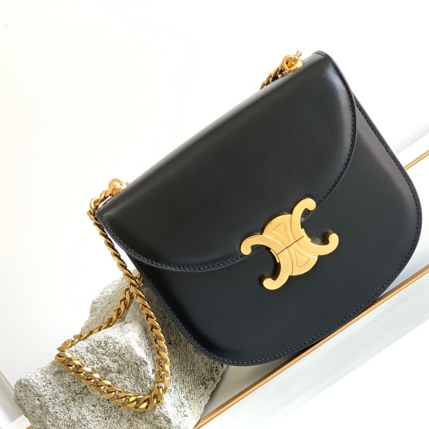 Celine teen besace triomphe 18.5 black calfskin with chain