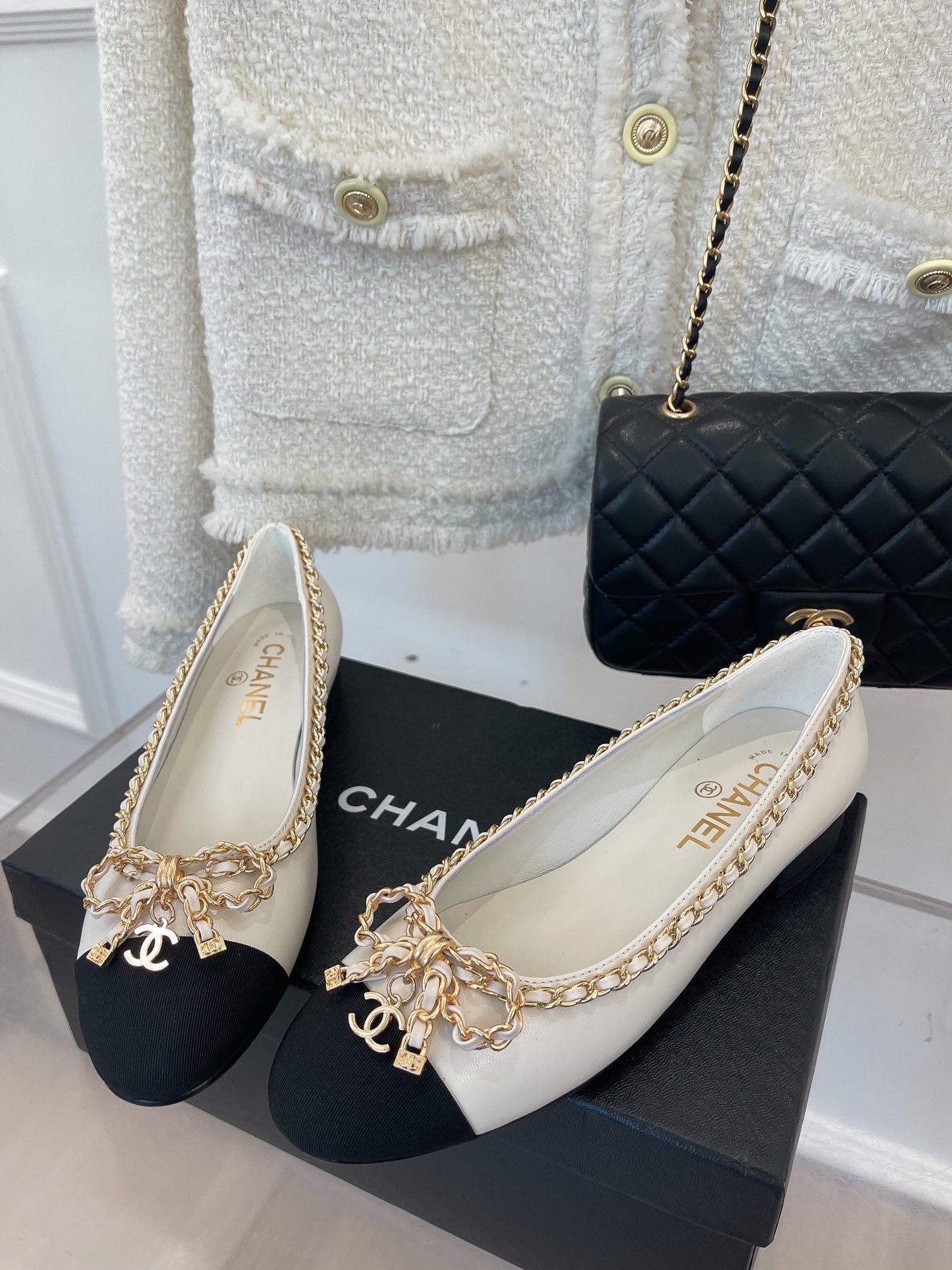 CHANEL Ballet Flats 25mm White Bow Tie Chain Lambskin