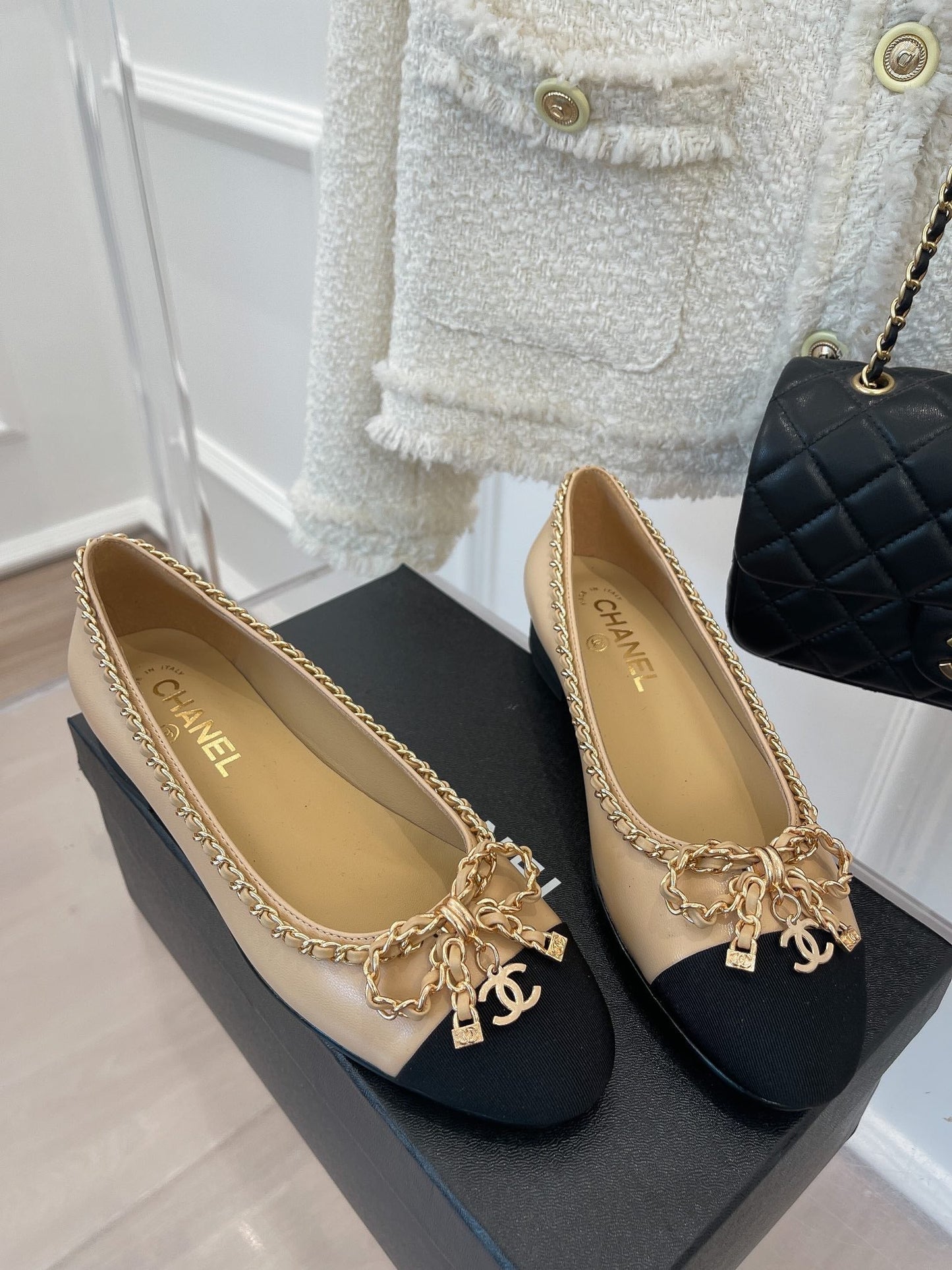 CHANEL Ballet Flats 25mm Beige Bow Tie Chain Lambskin