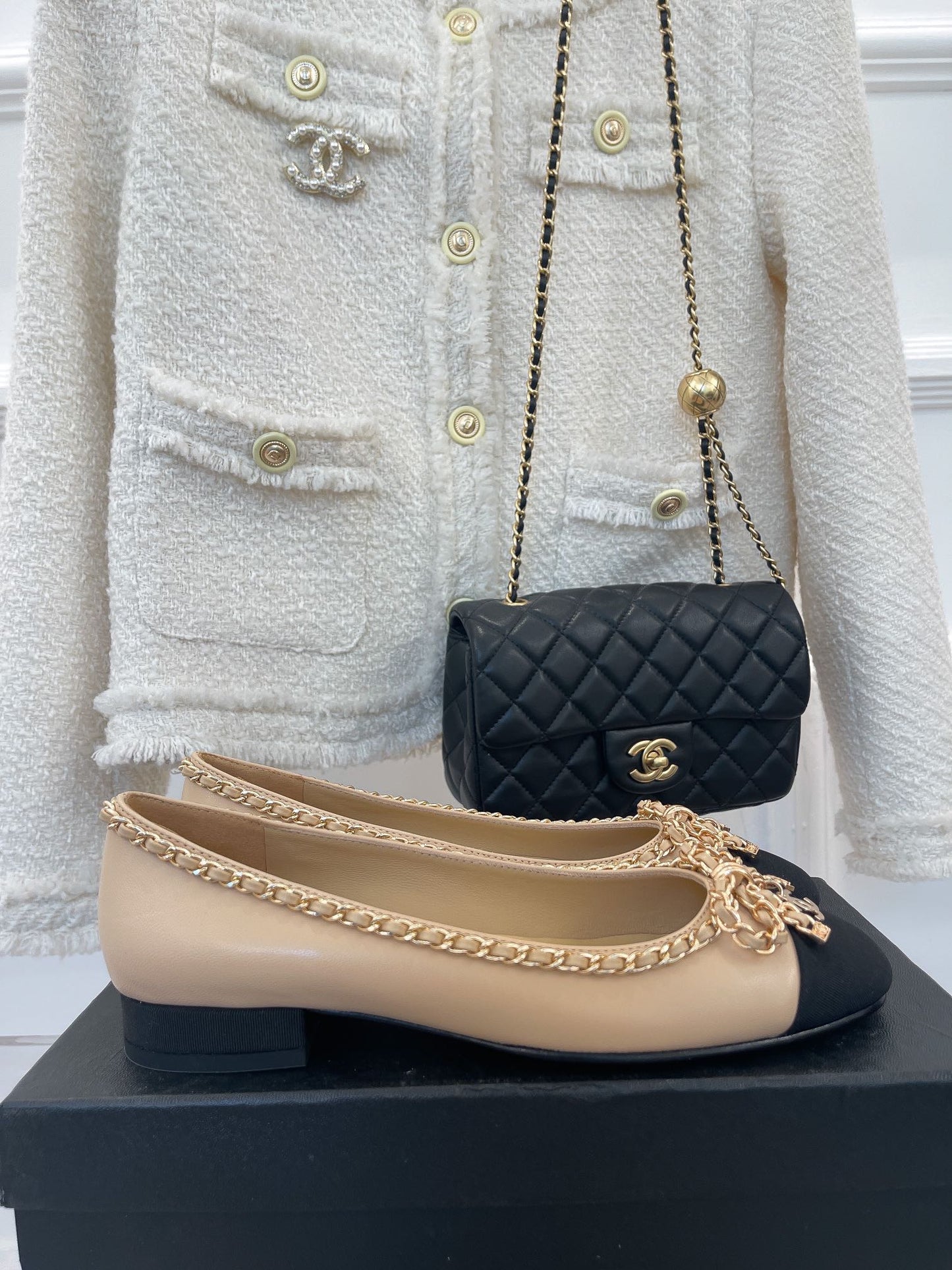 CHANEL Ballet Flats 25mm Beige Bow Tie Chain Lambskin