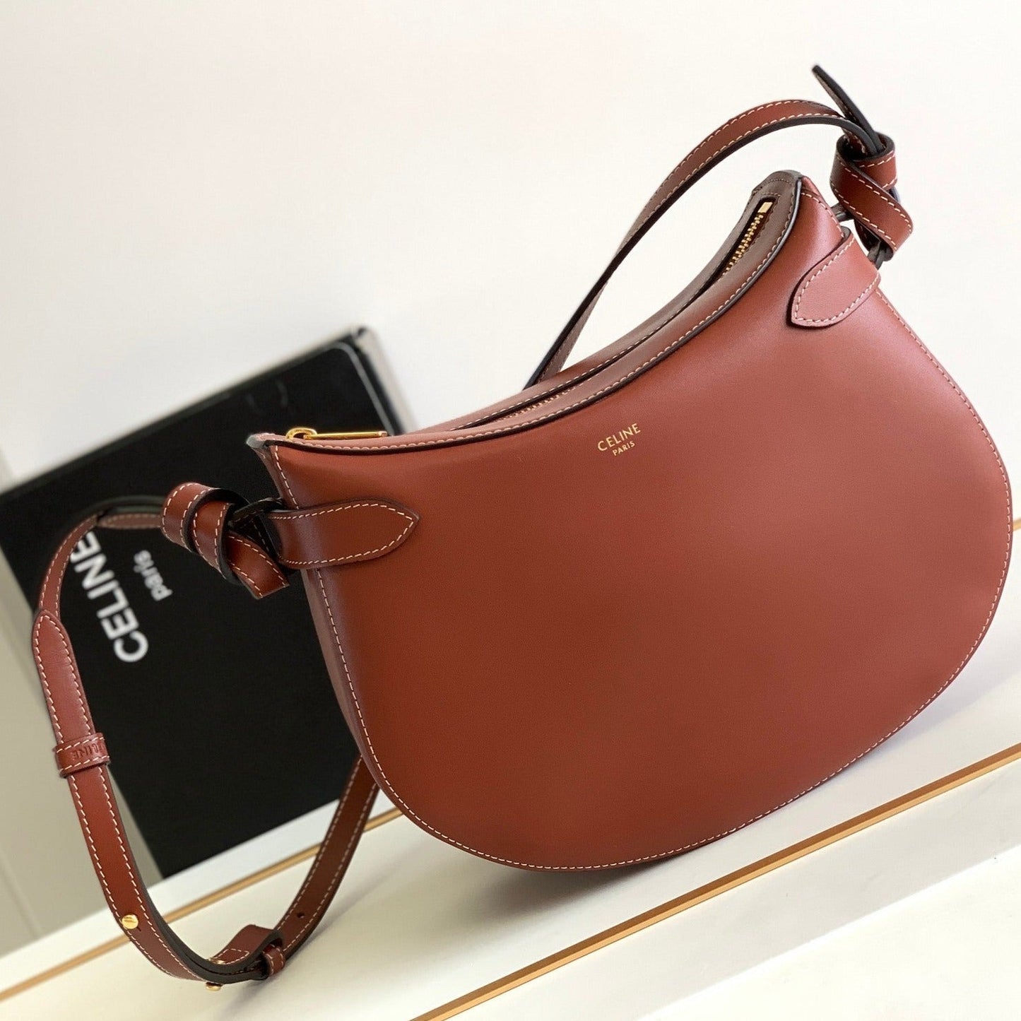 Celine TRIOMPHE CLASSIC 25 CINNAMON BROWN CALFSKIN