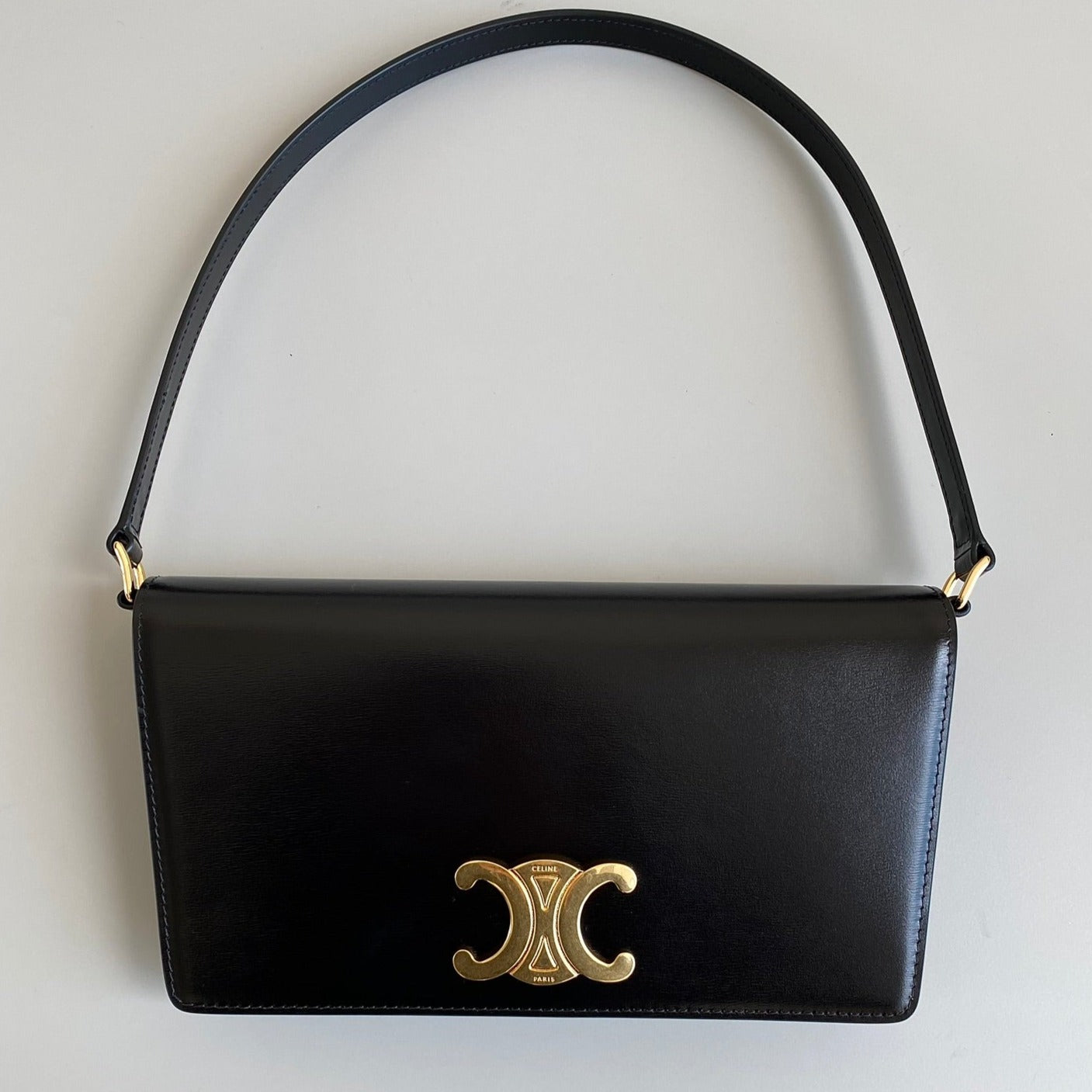 Celine TRAPEZOID UNDERARM TRIPHOME 26 BLACK CALFSKIN