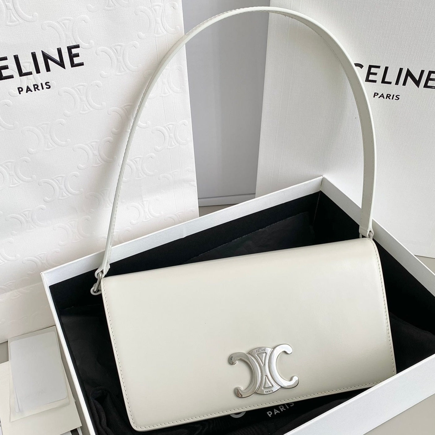 Celine TRAPEZOID UNDERARM TRIPHOME 26 WHITE CALFSKIN