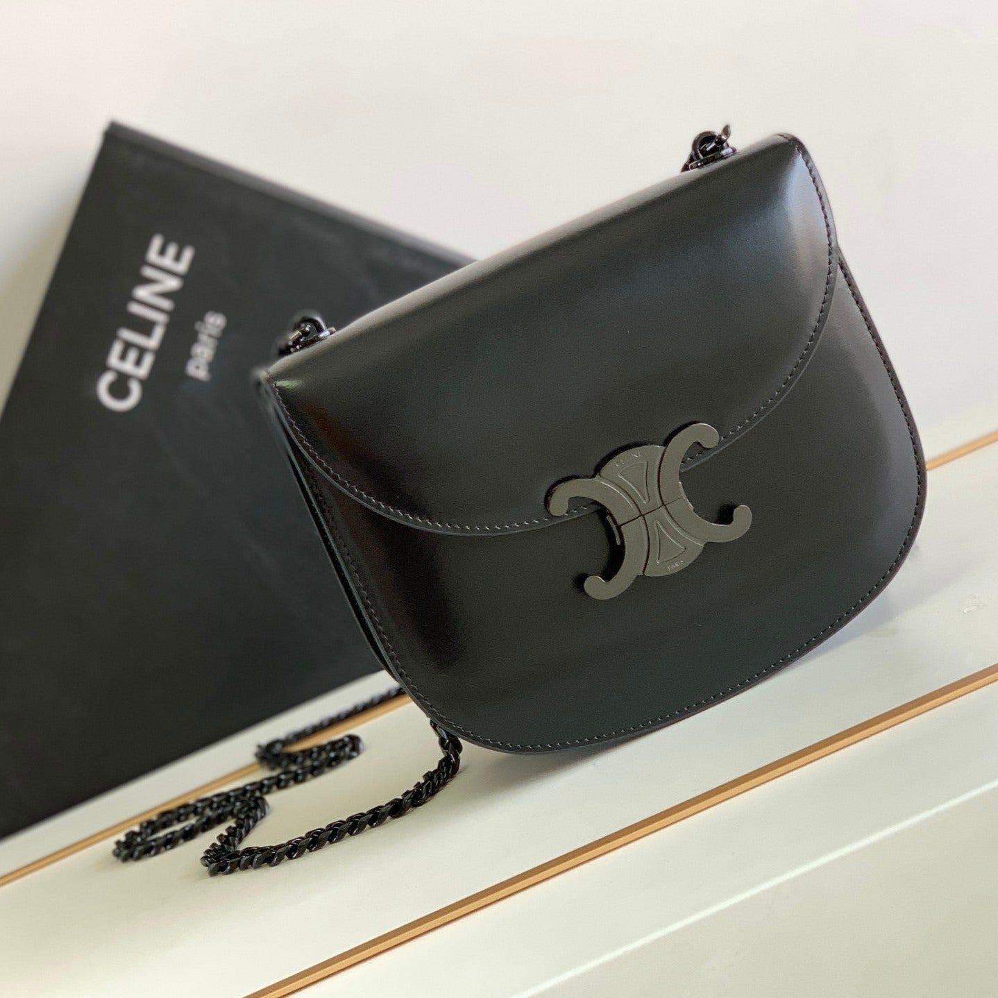 Celine teen besace triomphe 18.5 all black calfskin
