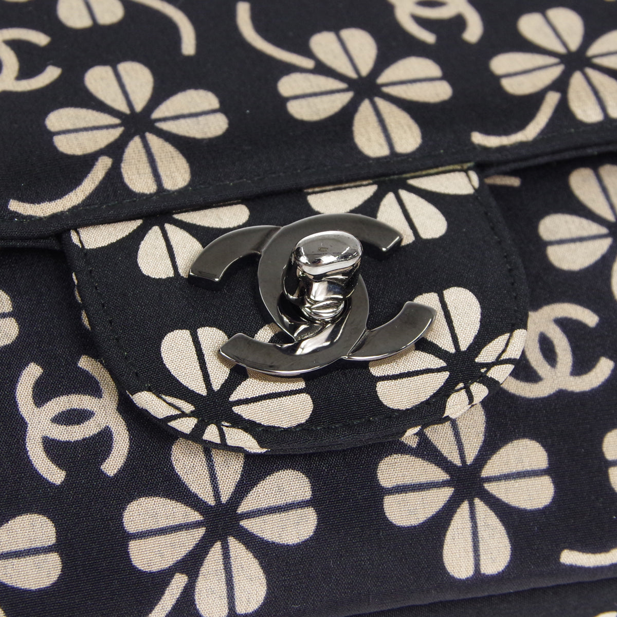 CHANEL 2000-2001 Clover Pattern Classic Single Flap Medium
