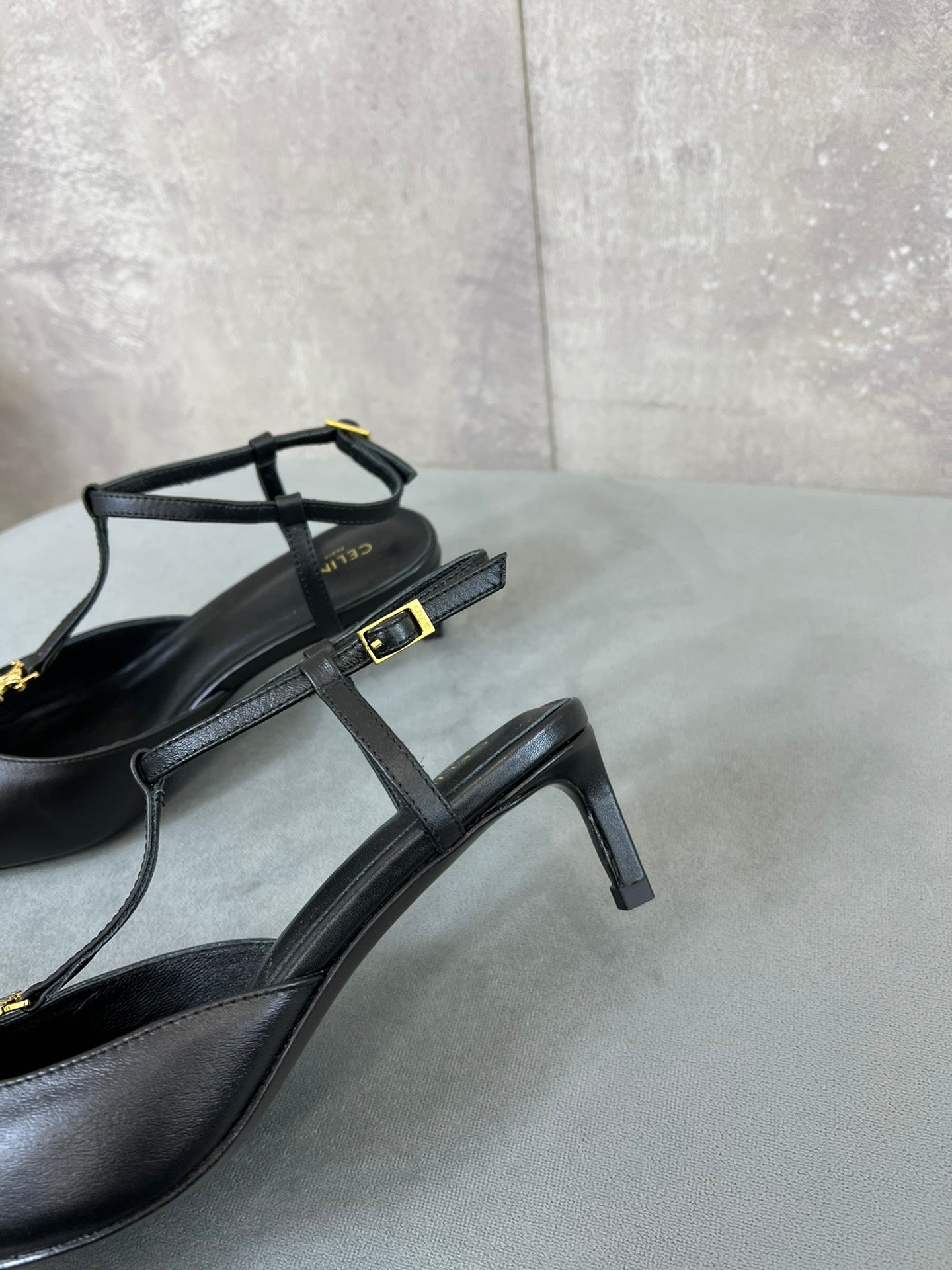 Celine cl kitten t-bar 45 black calfskin
